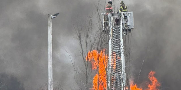 New York'ta bir kilisede meydana gelen patlama sonucu 5 ki�i yaraland�