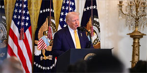 Trump y�netiminin, �ran'a kar�� uzun s�reli askeri sald�r� ba�latmaya haz�r oldu�u iddia edildi