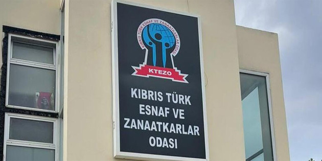 EKONOM�K DARALMA G�DEREK B�Y�YOR 