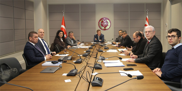 HER AY 3 B�N YEN� ARA� TRAF��E �IKIYOR 