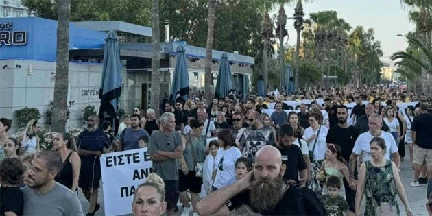 Limasol yangn iin ilk protesto yry Limasol'da dzenlendi