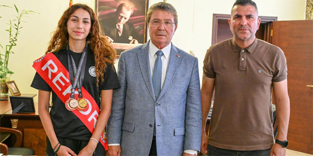 Ba�bakan �stel, milli atlet Ada Kafa'y� kabul etti