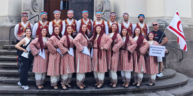 Folk-Der Macaristan'dan �d�lle d�nd�