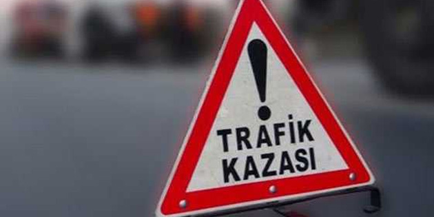 Alkoll� s�r�c�lerin kar��t��� �� ayr� kazada iki ki�i yaraland�