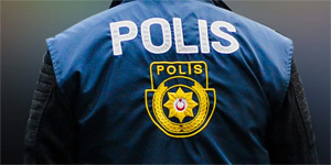 Ba�kas�n�n kimli�ine b�r�nen 21 ya��ndaki s�r�c�n�n izinsiz ikamet etti�i belirlendi