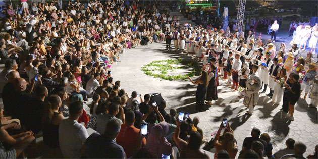 15. Uluslararas Lefkoa Halk Danslar Festivali sona erdi