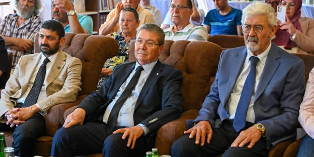 Ata Atun’un “KKTC politik tarihi, K�br�s siyasetine akademik bak��” kitab�n�n 18. cildi tan�t�ld�