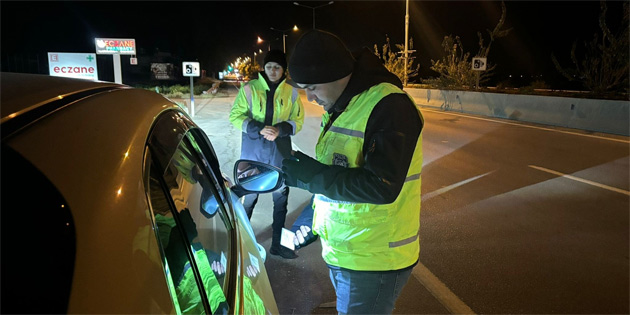 �lke genelinde 293 s�r�c� rapor edildi, 37 araca trafikten men