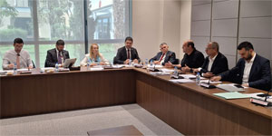 �dari, Kamu ve Sa�l�k ��leri Komitesi g�ndemindeki yasa �nerilerini g�r��t�