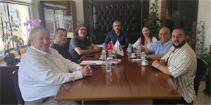 Ba��ms�zl�k Yolu'ndan H�r-��'e ziyaret