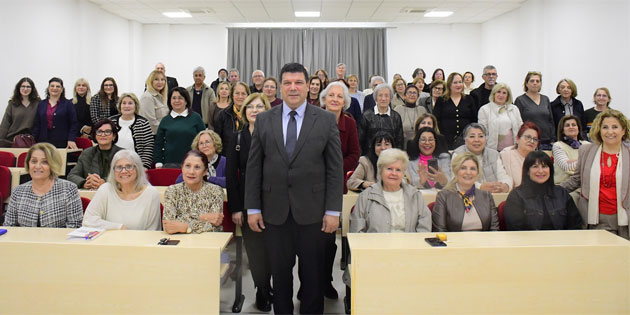 DA�’de “60+ �leri Ya� Geli�im / Tazelenme �niversitesi” adl� proje kapsam�nda ilk ders verildi