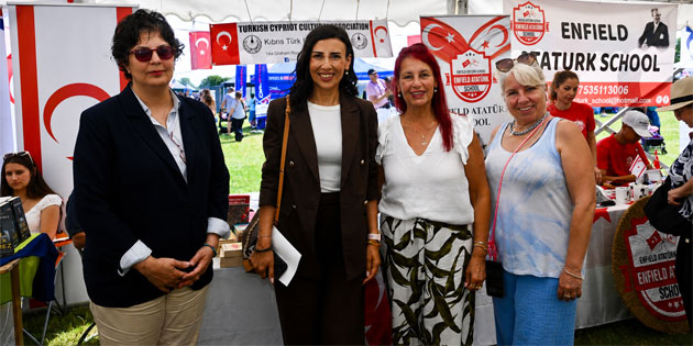 �zdenefe, Londra’daki K�br�s T�rk Festivali’ne kat�ld�