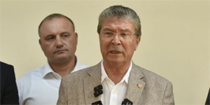 �stel: “Felakette sa�l�k �al��anlar�m�z insan �st� bir gayret ortaya koydu”