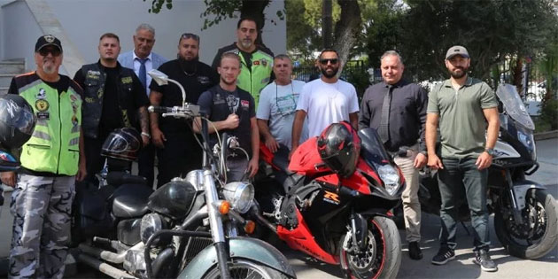 Motosiklet kullan�c�lar�n�n trafikte g�venli�i ele al�nd�