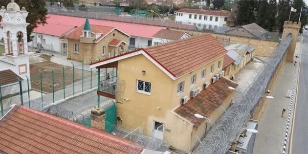 Rum Merkezi Cezaevi'nde dn kan kavgada bir mahkm dvlerek ldrld