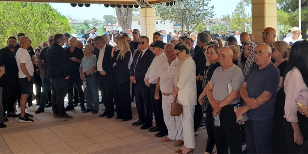 Bayramo�lu son yolculu�una u�urland�