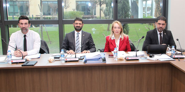 �dari, Kamu ve Sa�l�k ��leri Komitesi g�ndemindeki yasa tasar�s�n� g�r��t�