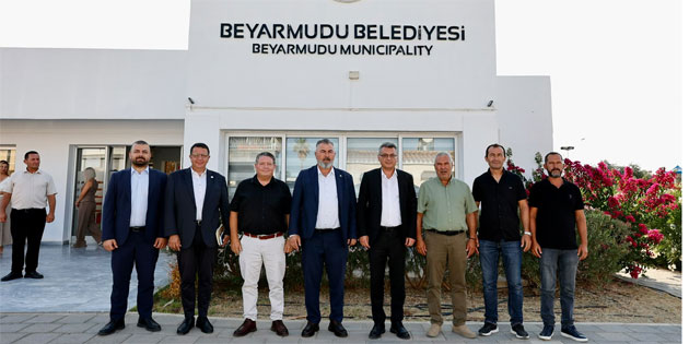 Tu�cu: “K�b-Tek'i se�im malzemesi yapmaktan vazge�in”