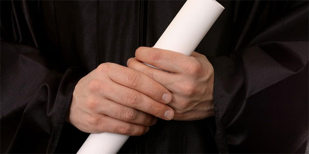 T�rkiye’de sahte diploma d�zenleyene hapis cezas� geliyor