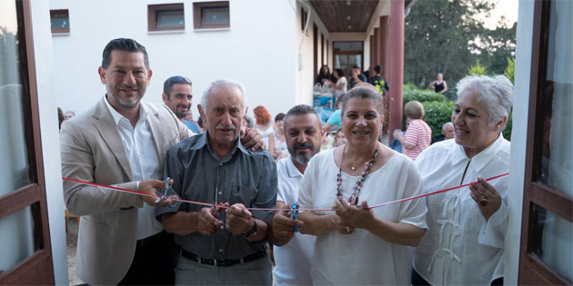 �atalk�y-Esentepe Belediye Ba�kan� K�rok Karaa�a� K�y Kad�n Kursu Sergisi’nin a��l���n� yapt�