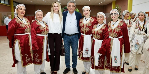 TIRNAKLARINIZI ASLA BU TOPRAKLARDAN �EKMEY�N 