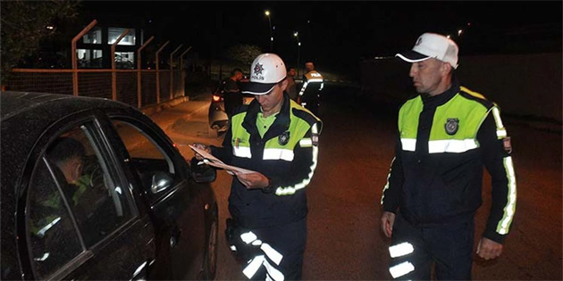 7102 ARA� �NCELEND� YED� K��� TUTUKLANDI 