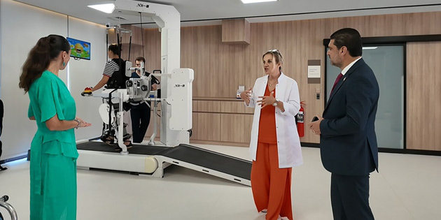 KIBRIS’IN EN DONANIMLI ROBOTK REHABLTASYON MERKEZ AILDI 