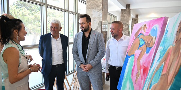 Uluslararas� G�zelyurt Sanat Bulu�mas�'nda sanat��lar eserleri �zerinde �al���yor