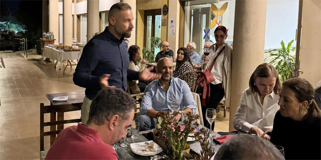 Dnya retmenler Gn nedeniyle retmen sendikalar ara blgede ortak etkinlik dzenledi