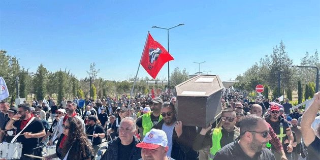 Sendikalar genel grevi ask�ya ald�