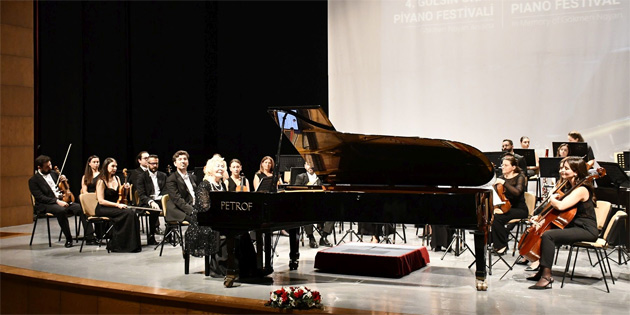 4. Glsin Onay piyano festivali yapld