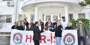 H�r-�� Federasyonu’ndan Maliye Bakanl��� �n�nde protesto eylemi