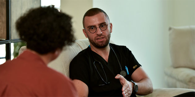 Vudal�’dan HIV a��klamas�: “Risk grubundakiler d�zenli test yapt�rmal�'