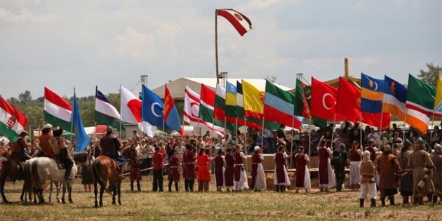 KKTC B�Y�K HUN-T�RK KURULTAYI'NDA TEMS�L ED�LD� 