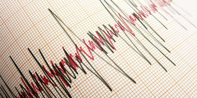 Hatay'da 4 b�y�kl���nde deprem