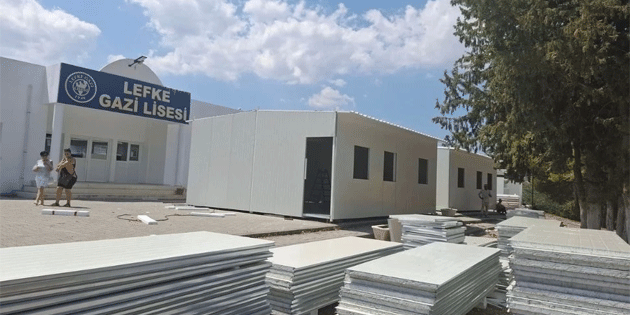 Lefke Gazi Lisesi Okul Aile Birli�i, okulun ta��nmas�na tepki g�sterdi