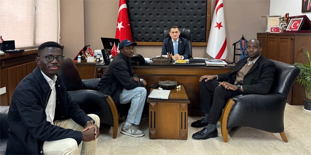 ��i�leri Bakan� O�uz, yabanc� ��rencilerin muhaceret sorunlar�n� dinledi