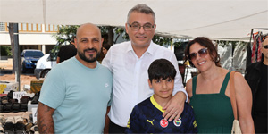 Erh�rman, Girne A��k Pazar� ziyaret etti