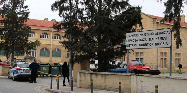 Gney'de 'Casuslukla' sulanan ngiliz vatandann durumas ekim ayna ertelendi