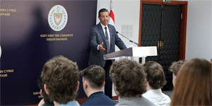 Ertu�rulo�lu, Newcastle �niversitesi ��rencilerini kabul etti