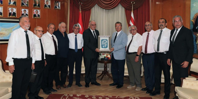Ba�bakan �stel, Emekli Polisler Derne�i'ni kabul etti