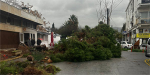 A��r� ya���lar Girne’de baz� b�lgelerde etkili oldu 