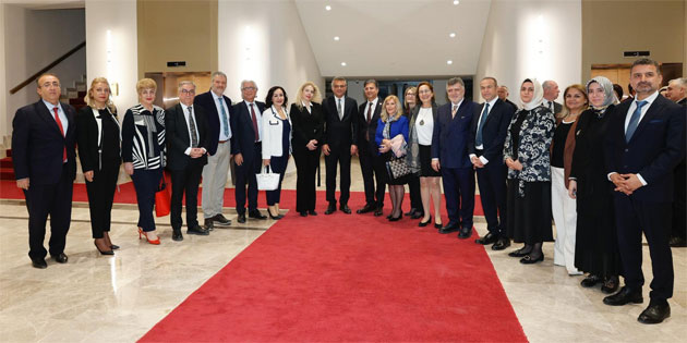 Cumhurba�kan� Erh�rman, T�rk D�nyas� Arabulucular Birli�i ve K�br�s T�rk Barolar Birli�i'ni kabul etti