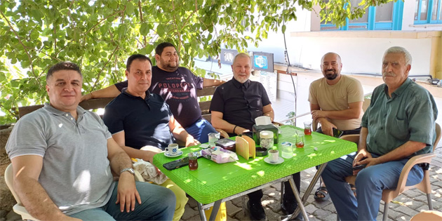 Akp�nar, Karpaz b�lgesindeki vatanda�larla bir araya geldi, sorunlar� dinledi