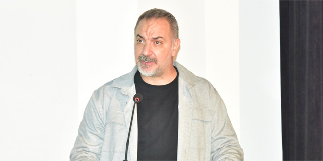 'Tiyatro, insan�n insana ayna tuttu�u en yarat�c� alanlardan biridir”