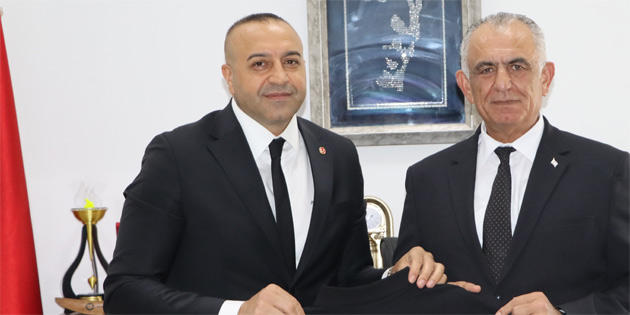 �avu�o�lu, savunma sporlar� federasyon yetkilileriyle g�r��t�