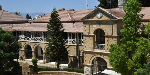 Y�KSEK MAHKEME’DEN S�YASET��LERE UYARI 