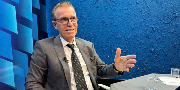 LKE BYLE GDERSE GELEN BE ON TURST DE KAACAK 