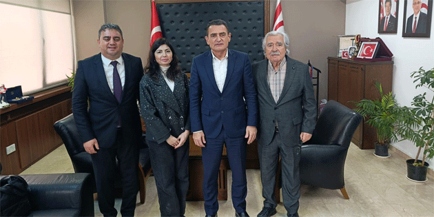 ��i�leri Bakan� O�uz, Doktor Faz�l K���k Vakf� heyetini kabul etti