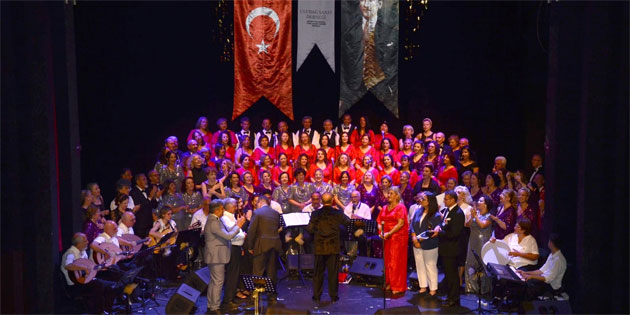 DAB Alt�n Kalpler Korosu, '2. Bursa Korolar Festivali”nde sahne ald�